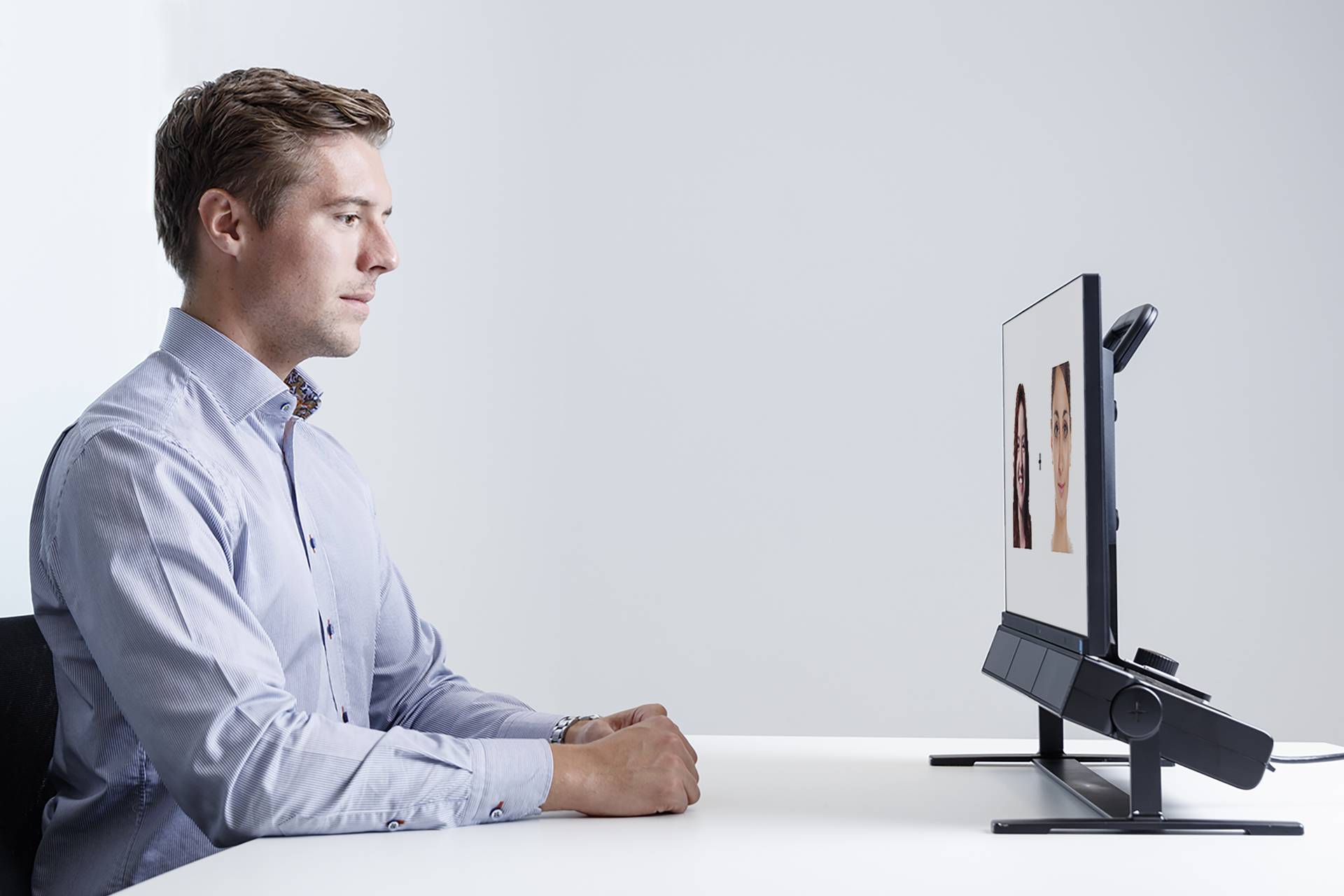 Tobii Eye Tracker 5L powers AI-based workplace solutions - Tobii AB